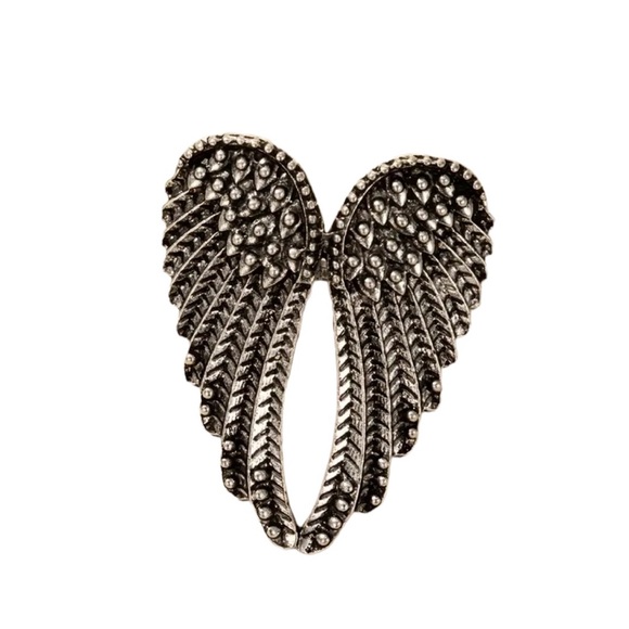 Punk Style Silver Angel Wings Ring - Picture 6 of 7
